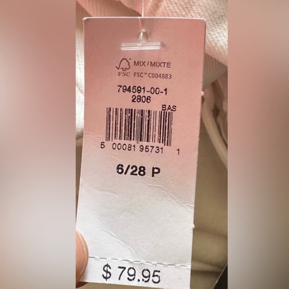 AS IS NWT! GAP Optic White Mid Rise Girlfriend Jeans with Washwell - 6P/28P🩵 - Picture 5 of 7